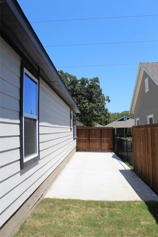 936 E Annie Street, Fort Worth, TX 76104