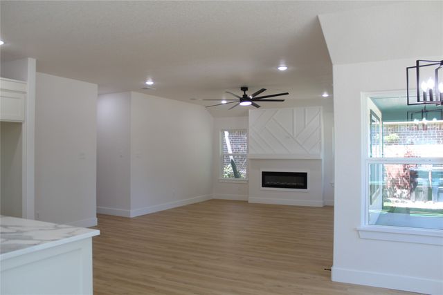 936 E Annie Street, Fort Worth, TX 76104