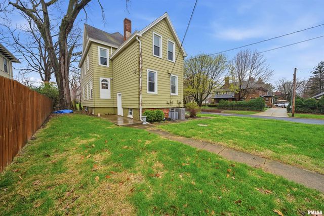 1637 W MOSS Avenue, Peoria, IL 61606