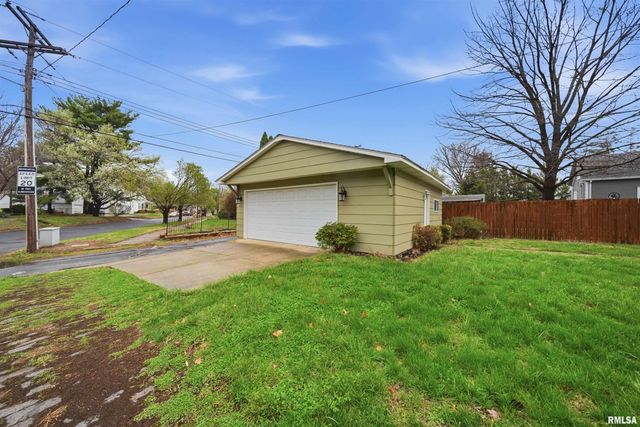 1637 W MOSS Avenue, Peoria, IL 61606