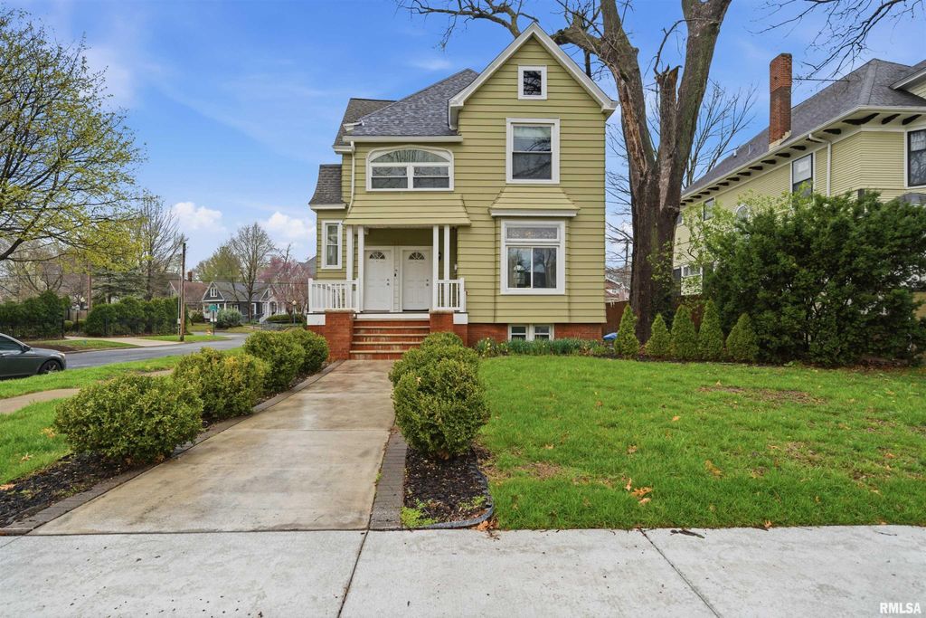 1637 W MOSS Avenue, Peoria, IL 61606