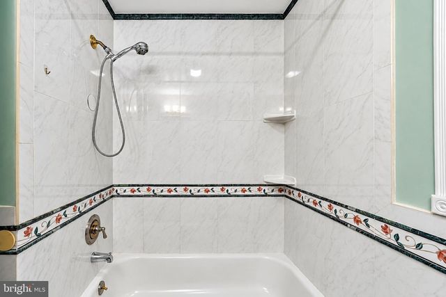 292 GLENN AVE, Lawrence, NJ 08648