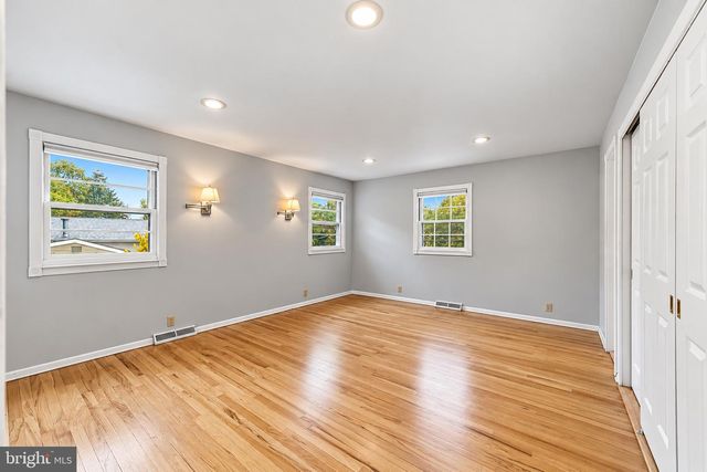 292 GLENN AVE, Lawrence, NJ 08648