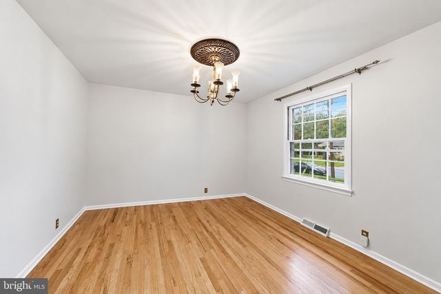 292 GLENN AVE, Lawrence, NJ 08648