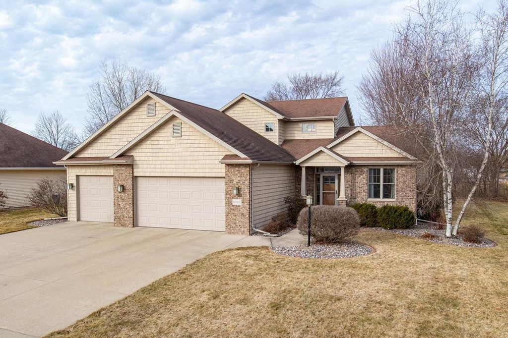 N9221 PHLOX DRIVE, Appleton, WI 54915