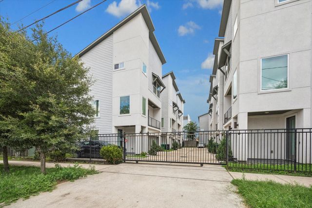 2619 Hutchins Street, Houston, TX 77004