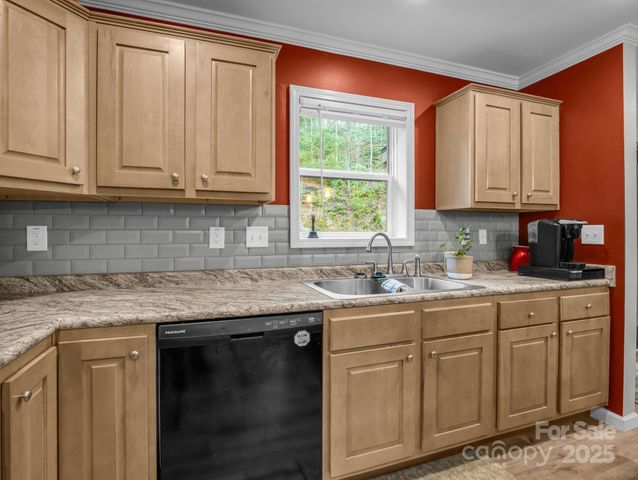 48 Rainbow Lake Circle, Black Mountain, NC 28711