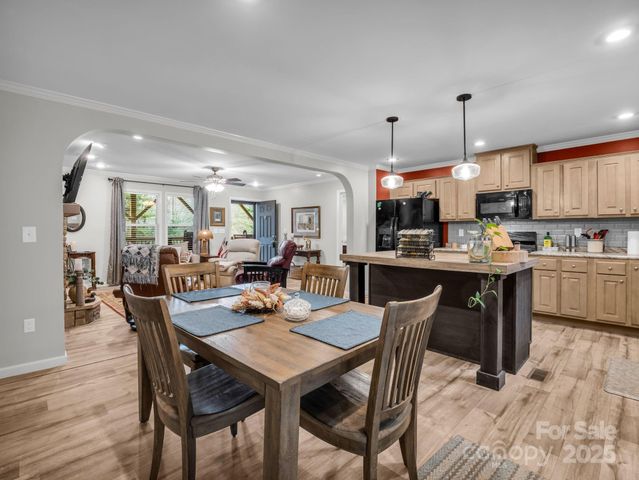 48 Rainbow Lake Circle, Black Mountain, NC 28711