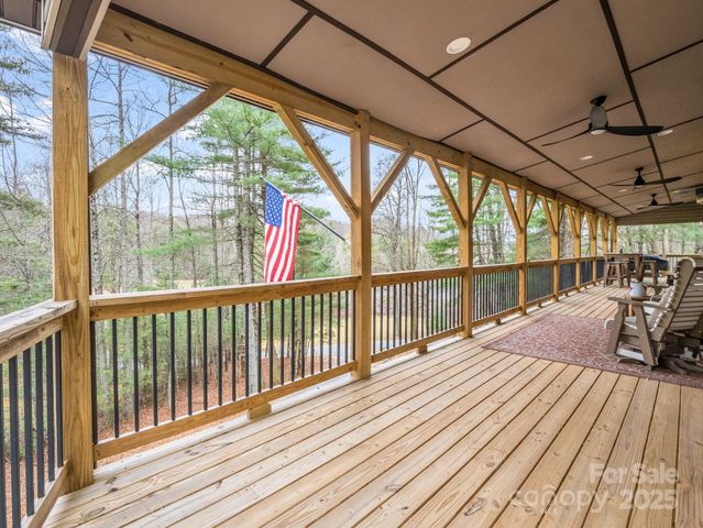 48 Rainbow Lake Circle, Black Mountain, NC 28711
