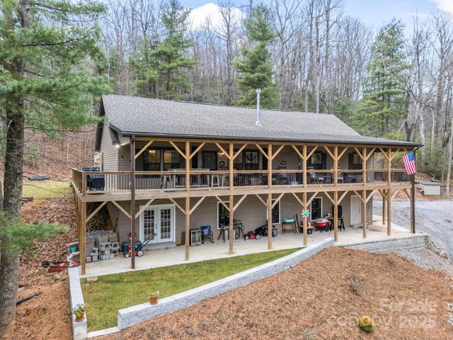 48 Rainbow Lake Circle, Black Mountain, NC 28711