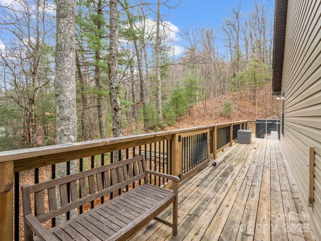 48 Rainbow Lake Circle, Black Mountain, NC 28711