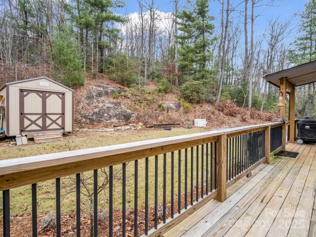48 Rainbow Lake Circle, Black Mountain, NC 28711