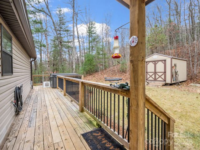 48 Rainbow Lake Circle, Black Mountain, NC 28711