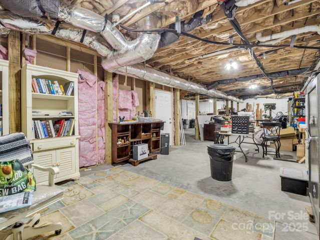 48 Rainbow Lake Circle, Black Mountain, NC 28711