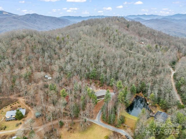 48 Rainbow Lake Circle, Black Mountain, NC 28711