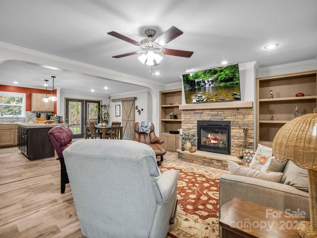 48 Rainbow Lake Circle, Black Mountain, NC 28711