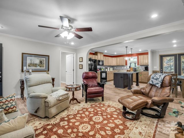 48 Rainbow Lake Circle, Black Mountain, NC 28711