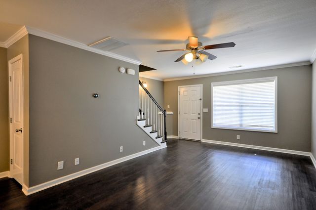 325 SAM HOUSTON CIRCLE, Clarksville, TN 37040