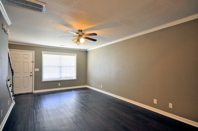 325 SAM HOUSTON CIRCLE, Clarksville, TN 37040