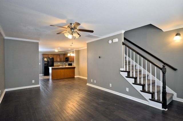 325 SAM HOUSTON CIRCLE, Clarksville, TN 37040