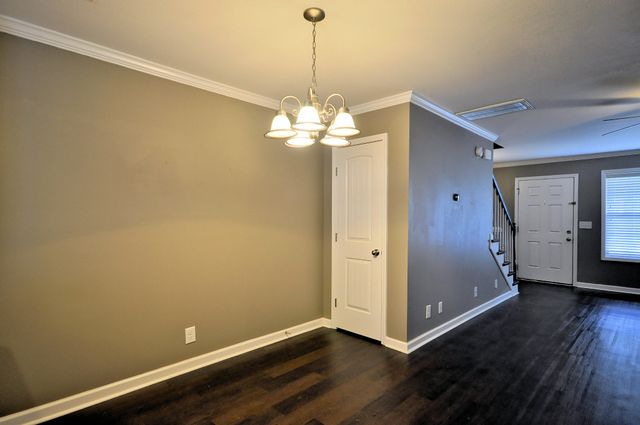 325 SAM HOUSTON CIRCLE, Clarksville, TN 37040