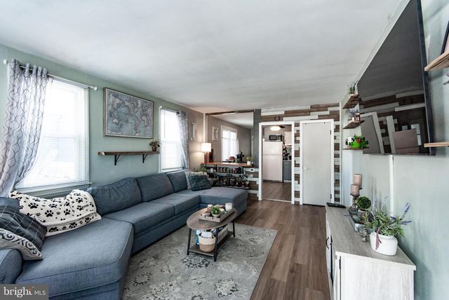 112 MT EPHRAIM, Mount Ephraim, NJ 08059