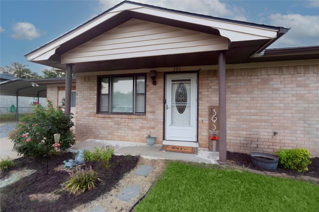 395 Buchanan Avenue, Krebs, OK 74554