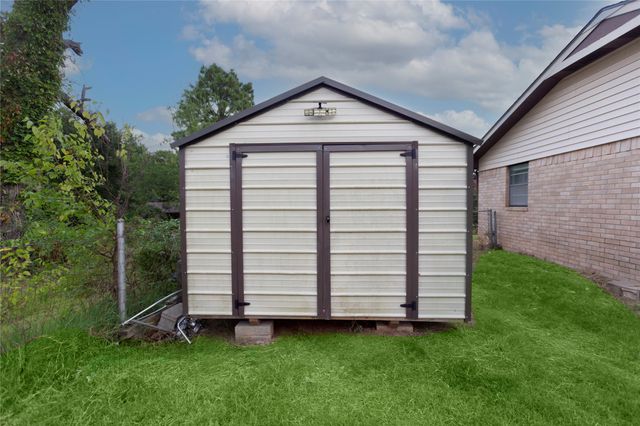 395 Buchanan Avenue, Krebs, OK 74554