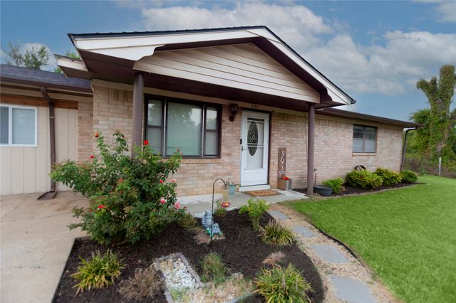 395 Buchanan Avenue, Krebs, OK 74554