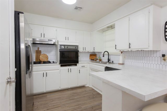 395 Buchanan Avenue, Krebs, OK 74554