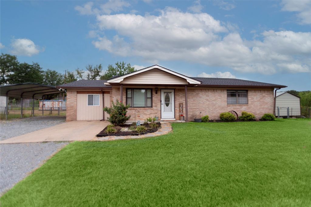 395 Buchanan Avenue, Krebs, OK 74554