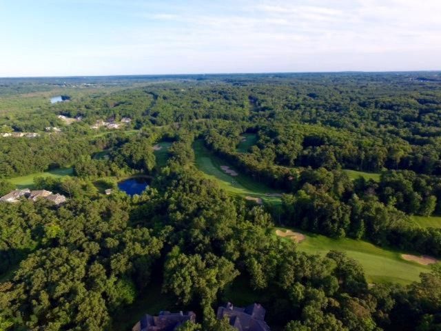 4350 S Oak Pointe Court, Grand Rapids, MI 49525