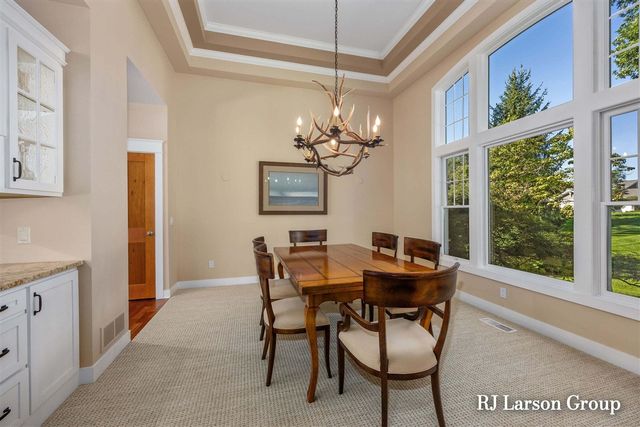4350 S Oak Pointe Court, Grand Rapids, MI 49525