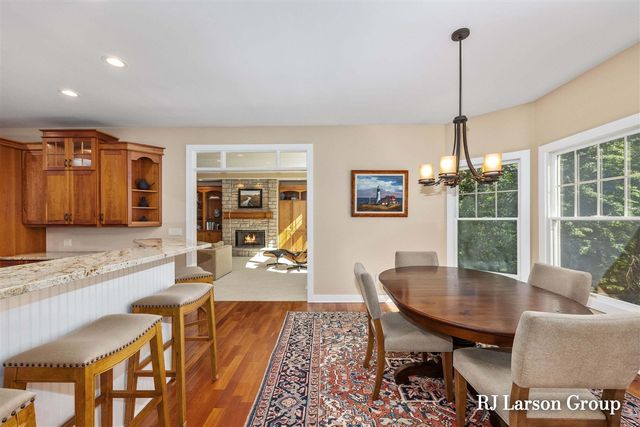4350 S Oak Pointe Court, Grand Rapids, MI 49525