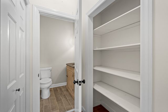322 Sloan Rd, Nashville, TN 37209