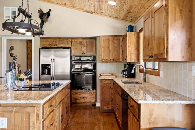 161 Flach Ranch Rd, Comfort, TX 78013
