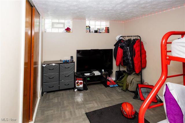 355 E 257th Street, Euclid, OH 44132