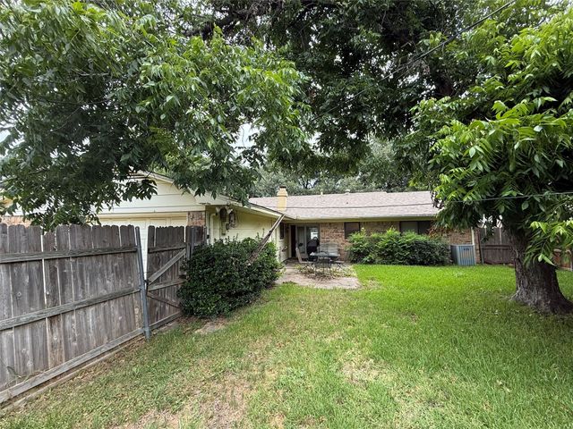 4761 Preston Trail Drive, Mesquite, TX 75150