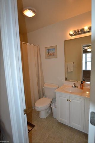 525 Highland Park Drive H, Eden, NC 27288