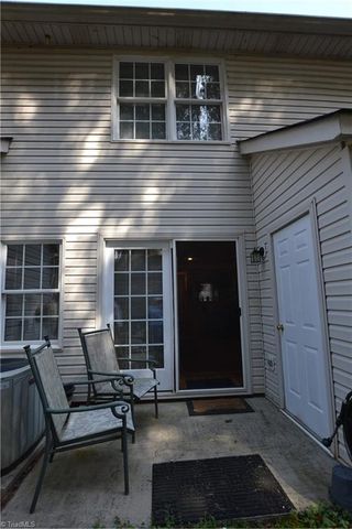 525 Highland Park Drive H, Eden, NC 27288