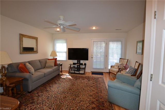 525 Highland Park Drive H, Eden, NC 27288