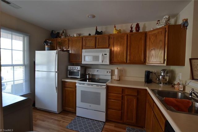 525 Highland Park Drive H, Eden, NC 27288