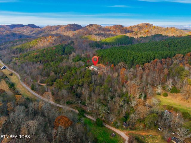 550 Happy Hollow Rd, Madisonville, TN 37354