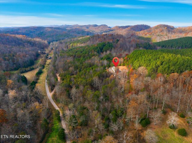 550 Happy Hollow Rd, Madisonville, TN 37354