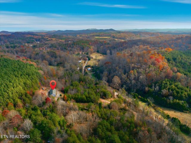 550 Happy Hollow Rd, Madisonville, TN 37354