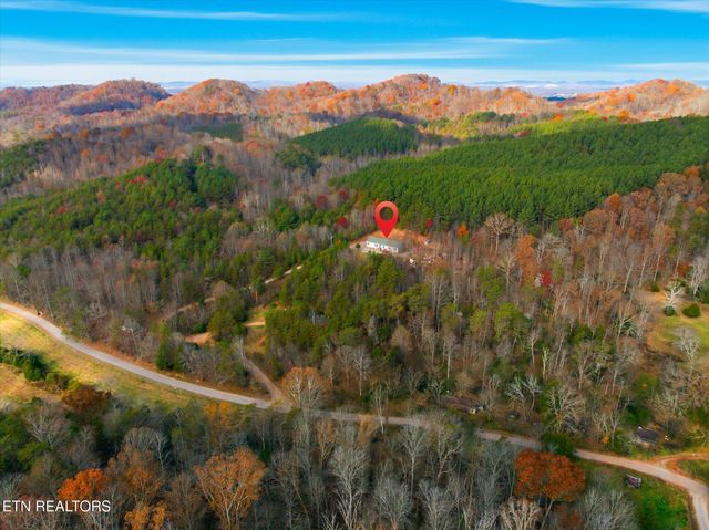 550 Happy Hollow Rd, Madisonville, TN 37354