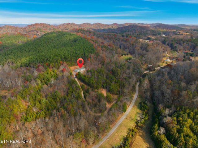550 Happy Hollow Rd, Madisonville, TN 37354