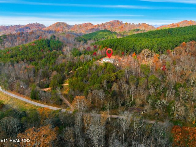 550 Happy Hollow Rd, Madisonville, TN 37354