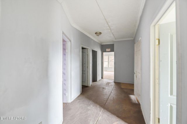 550 Happy Hollow Rd, Madisonville, TN 37354