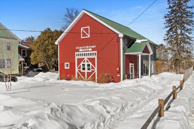 19 Elm Street, Lancaster, NH 03584